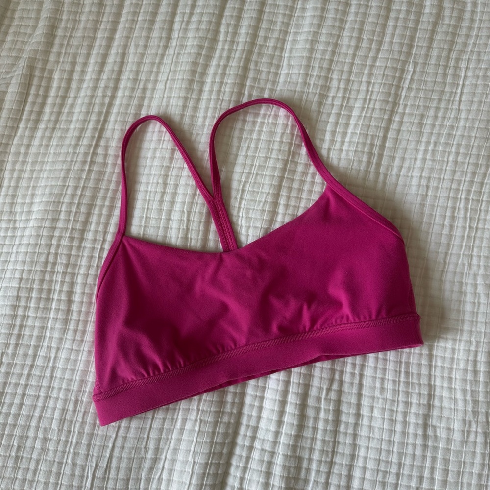 Lululemon Flow Y Nulu Bra *Light Support, A–C Cups in Sonic Pink